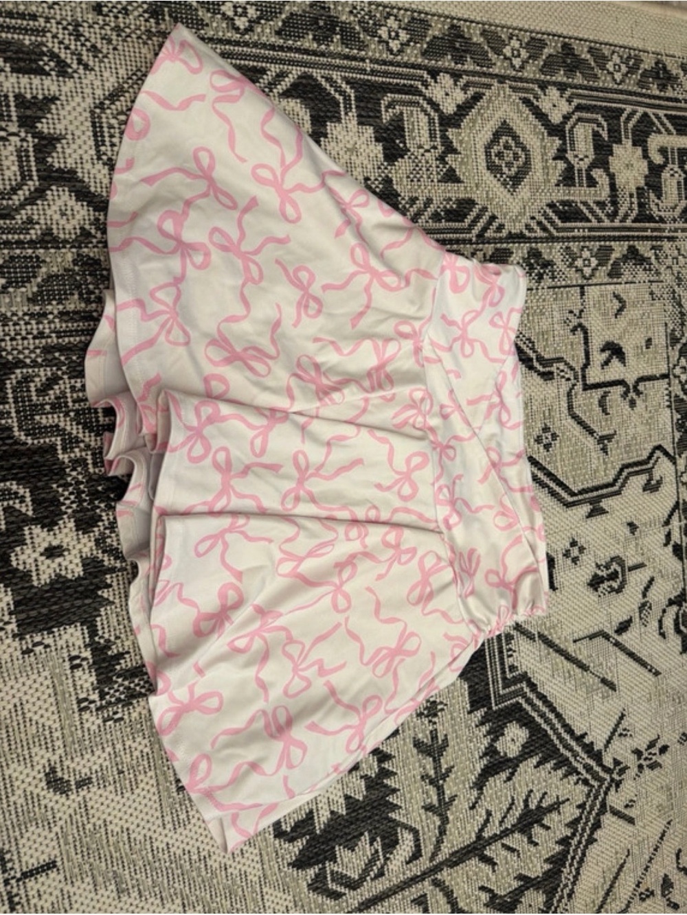 Women’s White & Pink Bow-Print Skirt